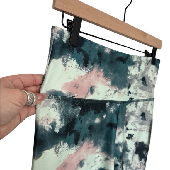 NWT Balance Collective Women’s Printed Leggings - Picture 4 of 8